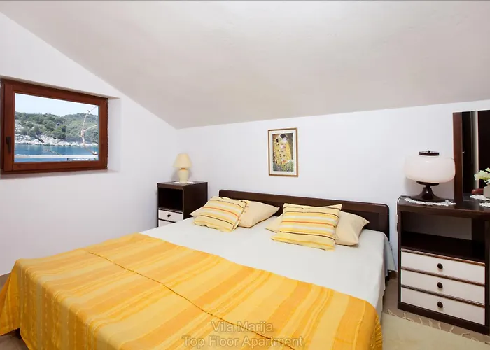 Unique Dalmatian Seafront - Set In A 300 M2 Mediterranean Garden With Private Beach, Large Pool And Terrace. *