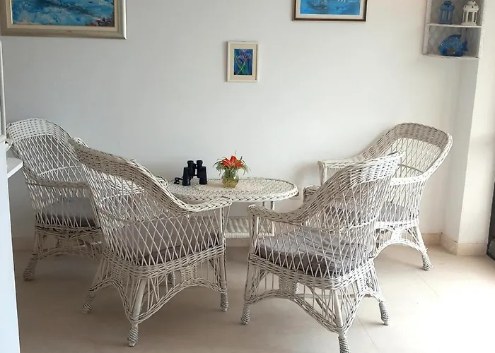 Unique Dalmatian Seafront - Set In A 300 M2 Mediterranean Garden With Private Beach, Large Pool And Terrace. 빌라 *