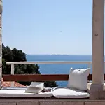 Unique Dalmatian Seafront - Set In A 300 M2 Mediterranean Garden With Private Beach, Large Pool And Terrace. Zaton (Dubrovnik-Neretva)