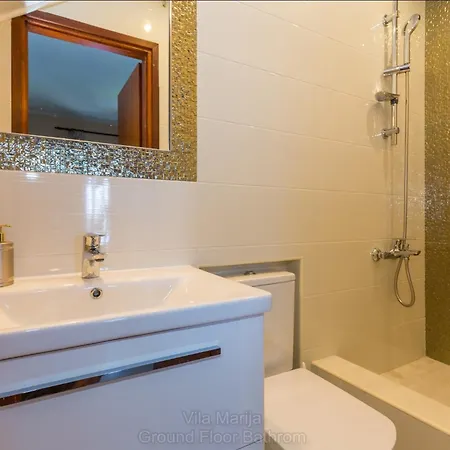 Dalmatian Seafront Villa: Private Beach, Garden & Pool Oasis *