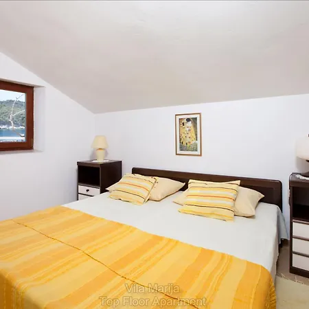 Unique Dalmatian Seafront - Set In A 300 M2 Mediterranean Garden With Private Beach, Large Pool And Terrace. *