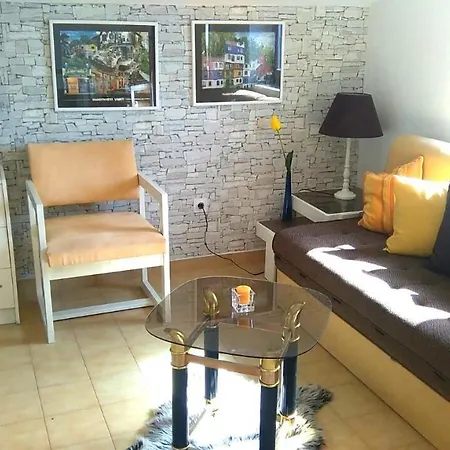 Unique Dalmatian Seafront - Set In A 300 M2 Mediterranean Garden With Private Beach, Large Pool And Terrace. Villa Zaton (Dubrovnik-Neretva)