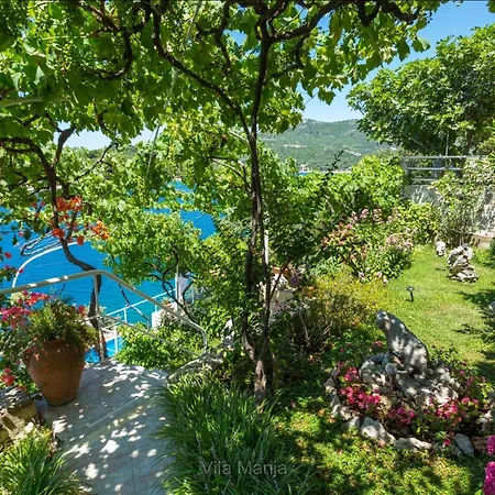 Dalmatian Seafront Villa: Private Beach, Garden & Pool Oasis *
