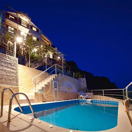 Villa Unique Dalmatian Seafront - Set In A 300 M2 Mediterranean Garden With Private Beach, Large Pool And Terrace. Zaton (Dubrovnik-Neretva)