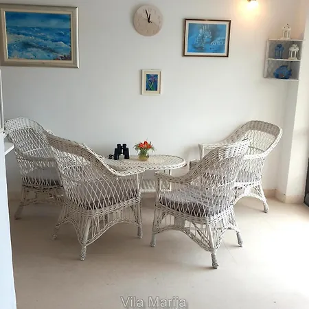 Unique Dalmatian Seafront - Set In A 300 M2 Mediterranean Garden With Private Beach, Large Pool And Terrace. Villa *